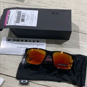Oakley sunglasses